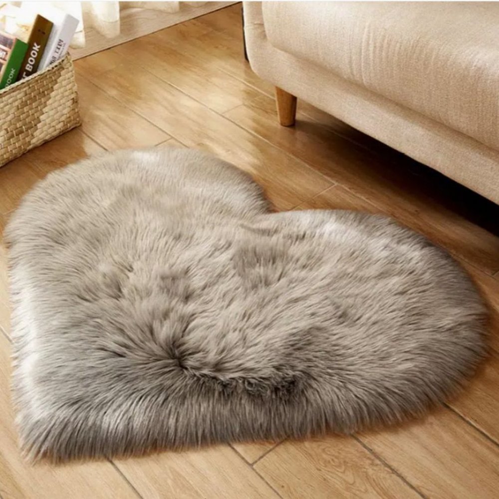 Natasha Amore Light Gray Small Fluffy Heart Shaped Rug Mat - Picture 5 of 5